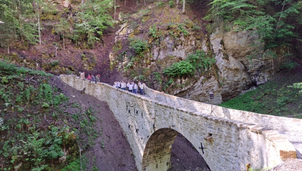 Le pont des Planches, au Sepey, permet à nouveau de franchir la Grande eau 